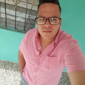 Meet your Posher, Aquiles ernesto